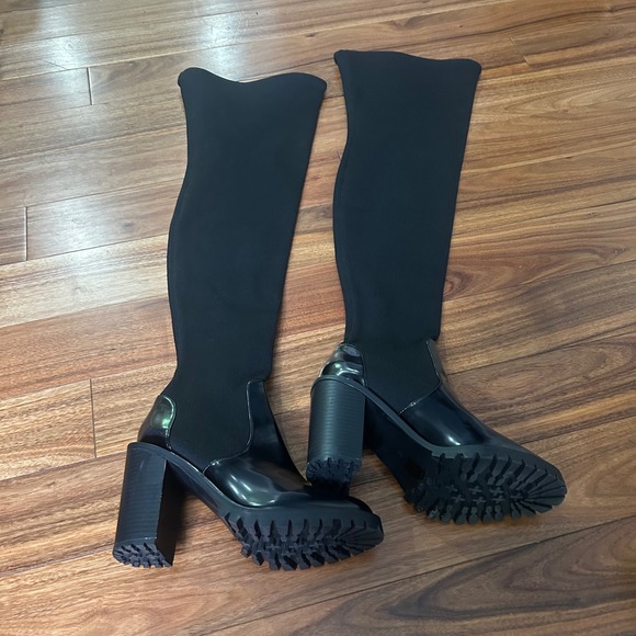 ASOS‎ Design Thigh High Boots Chunky Heel Lug Sole Black Knit UK 8 - Picture 1 of 9